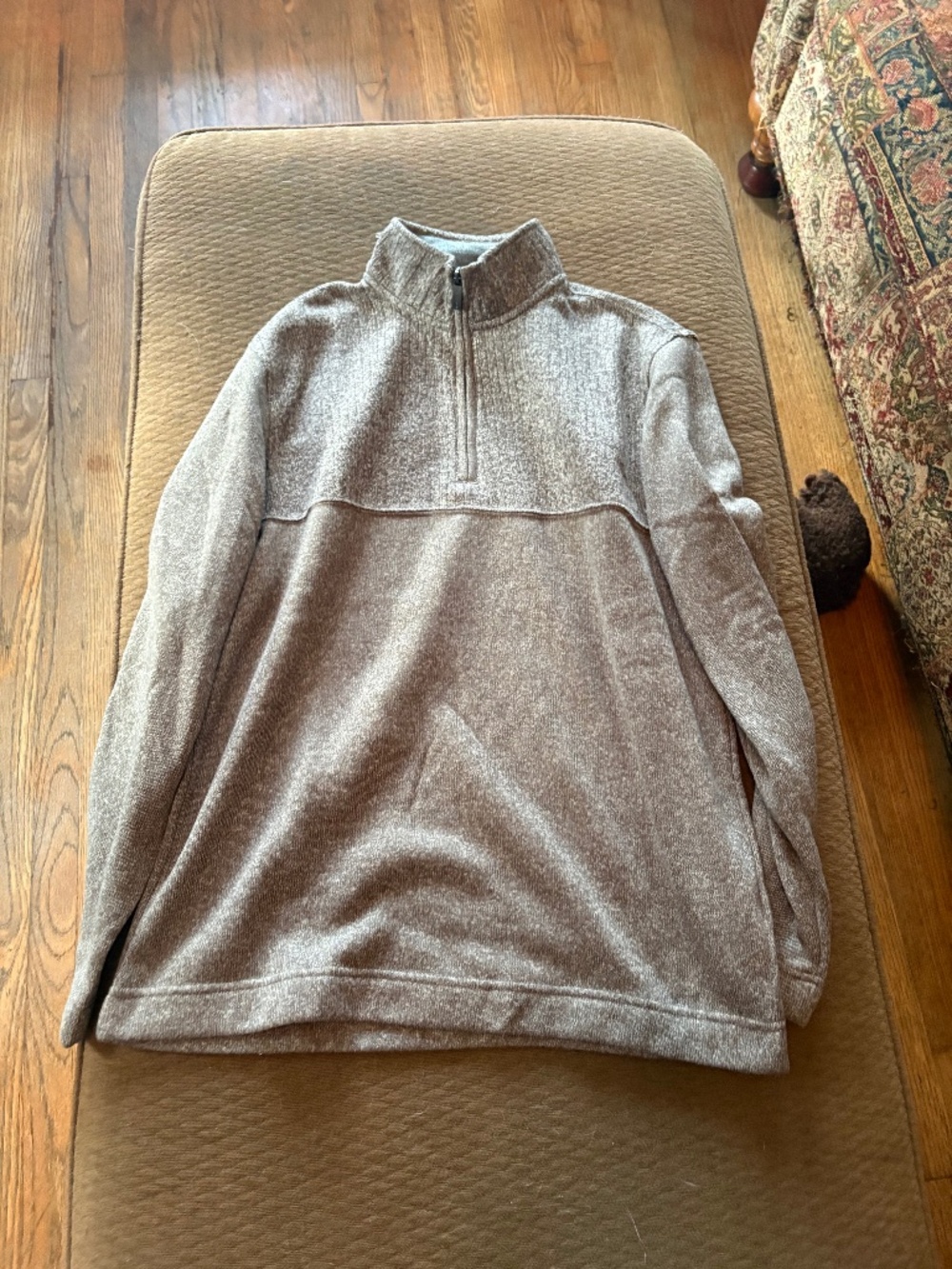 Van Heusen 1/4 Zip Sweater - Men’s M